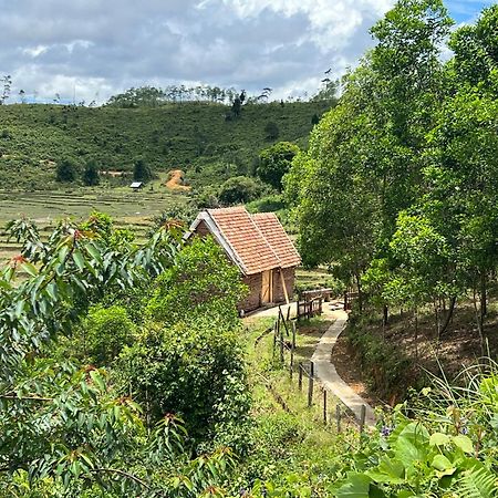 Konke Ruong Farmstay Kon Von Kla Exterior photo